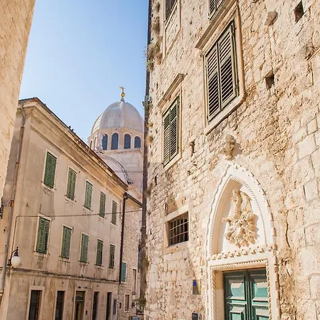 Apartments Laurus * Sibenik