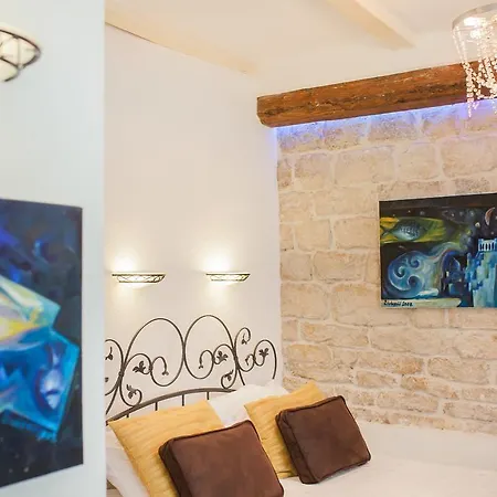 Apartments Laurus *