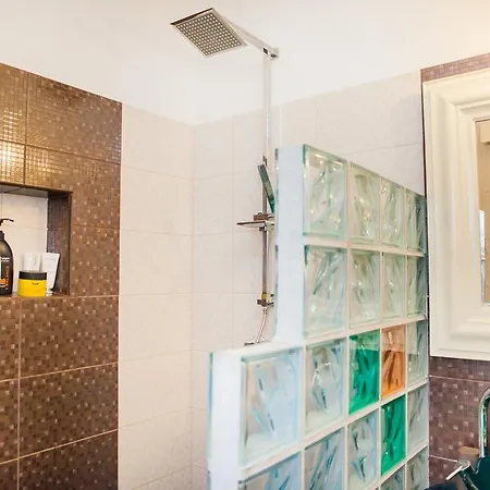 Apartments Laurus Apartman