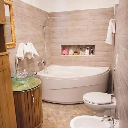 Apartments Laurus Apartment *